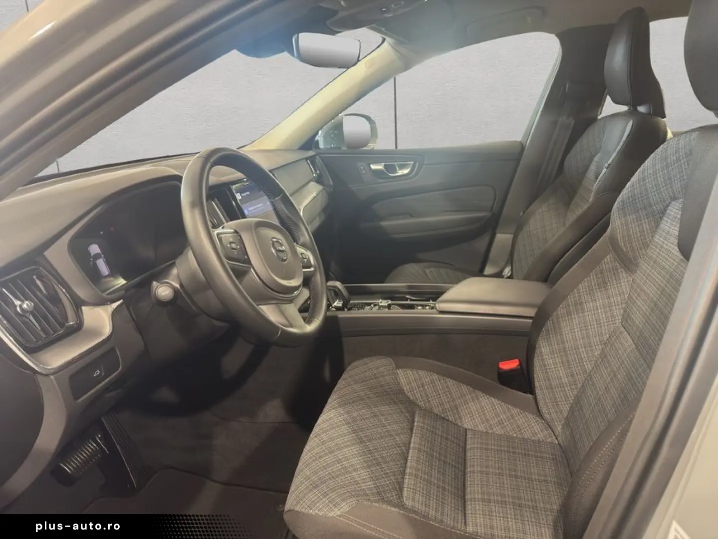 VOLVO XC60 B5 B AWD Core