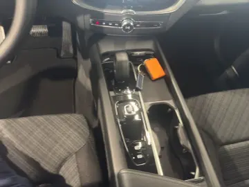 VOLVO XC60 B5 B AWD Core
