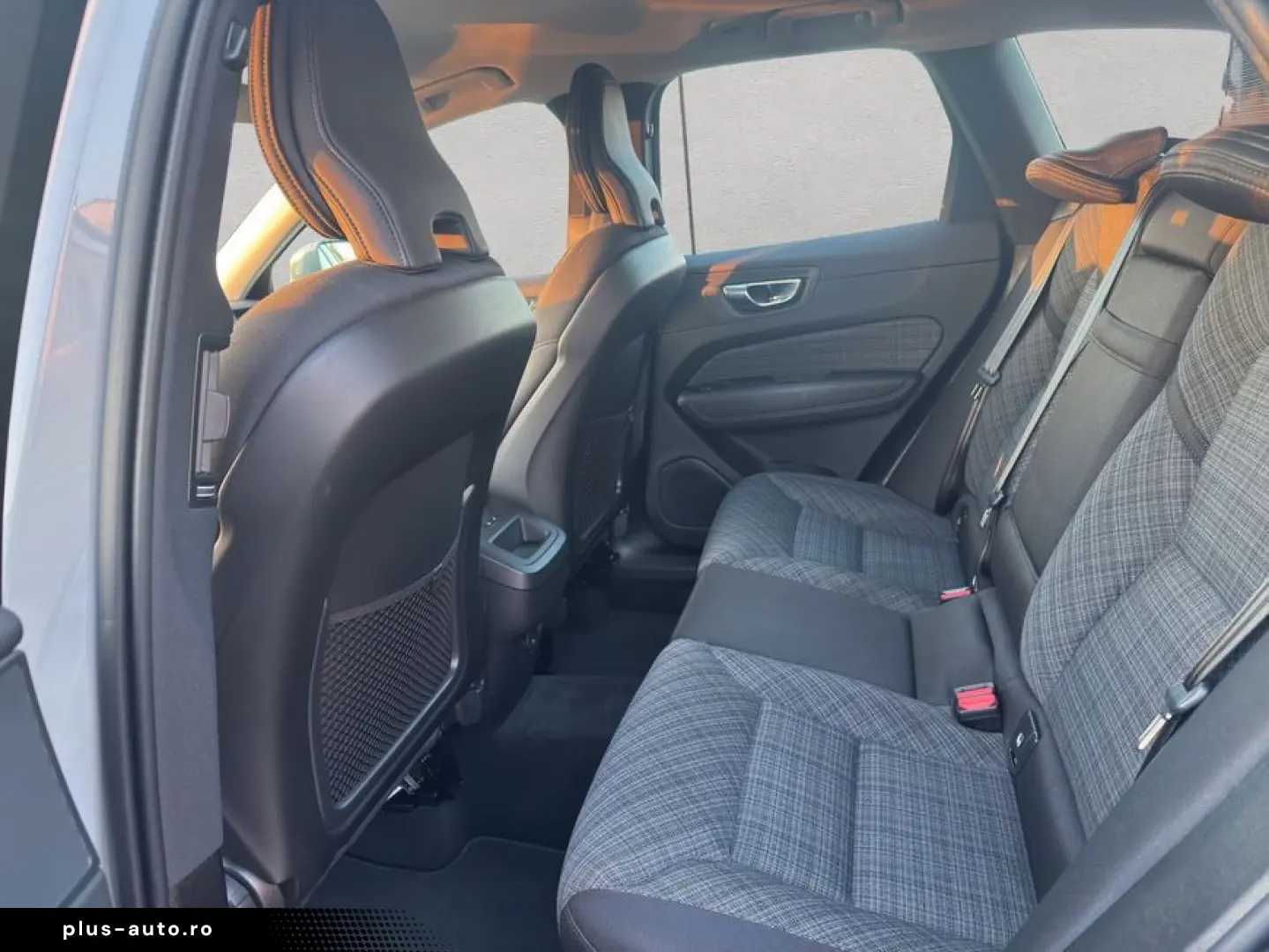 VOLVO XC60 B5 B AWD Core