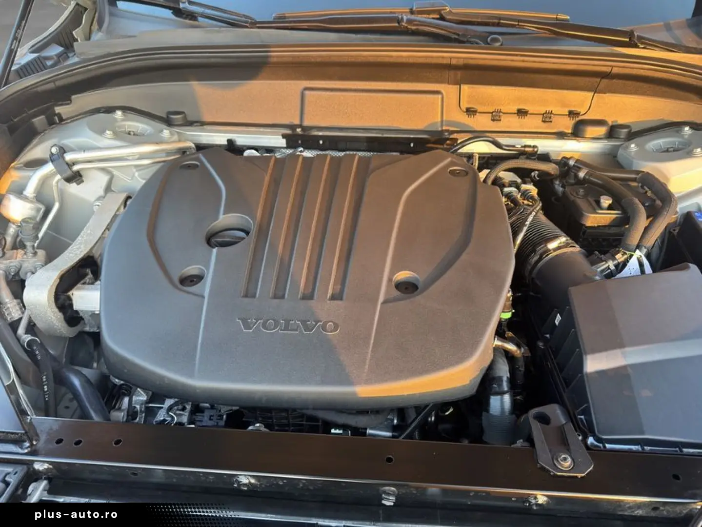 VOLVO XC60 B5 B AWD Core