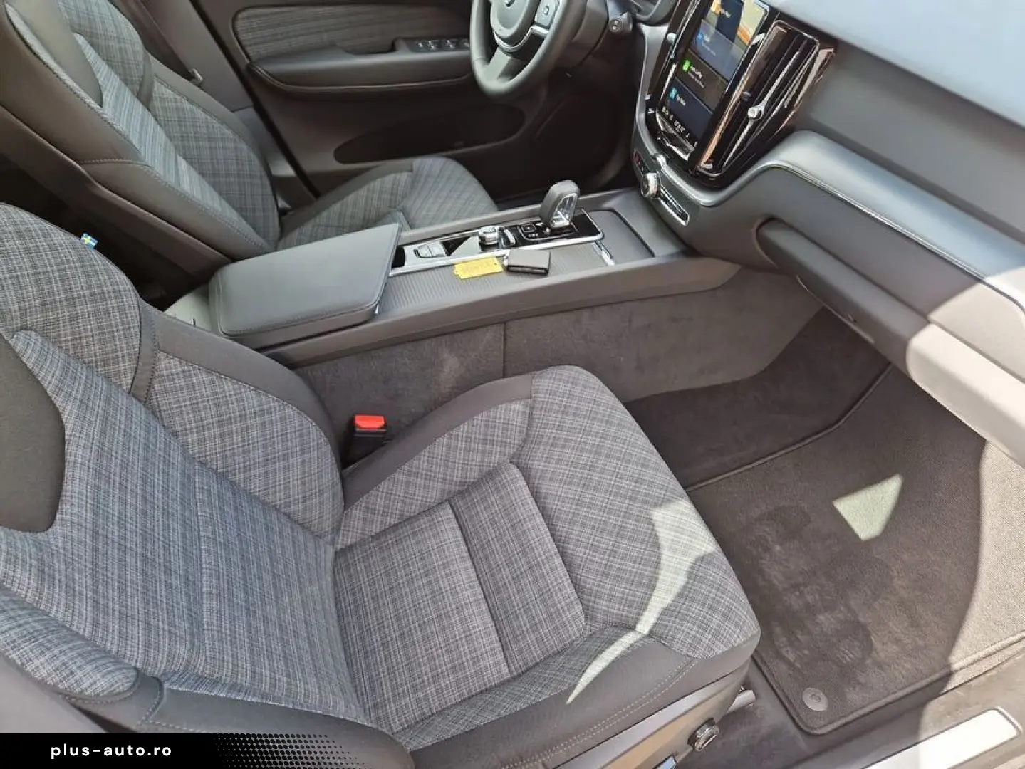 VOLVO XC60 B5 B AWD Core Win -Pak