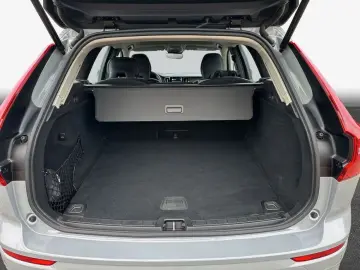 VOLVO XC60 B5 B AWD Core GJR Win&Audio HK