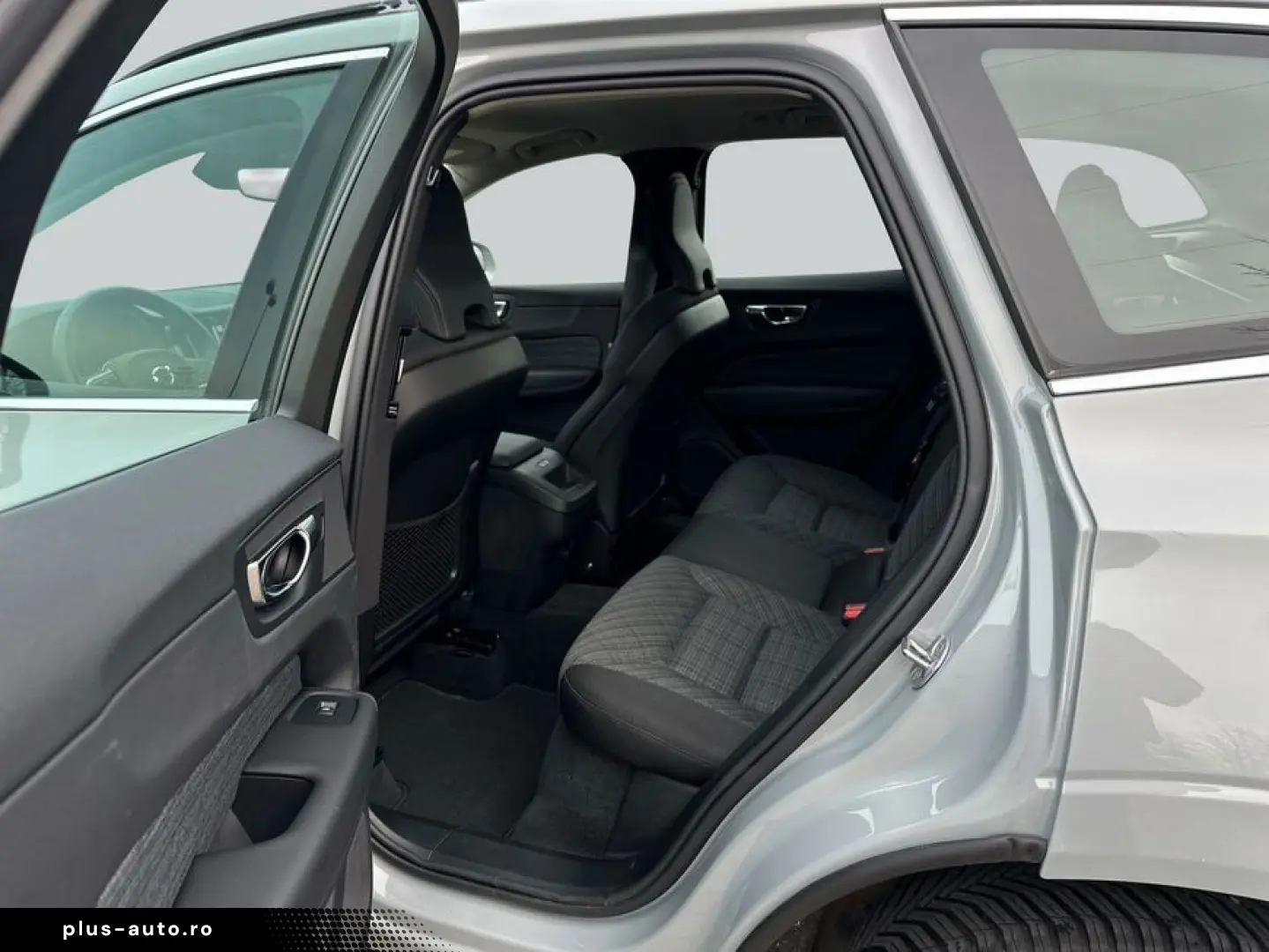 VOLVO XC60 B5 B AWD Core GJR Win&Audio HK