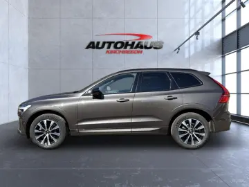 VOLVO XC60 B5 (Benzin) Plus Dark AWD Automatik Navi