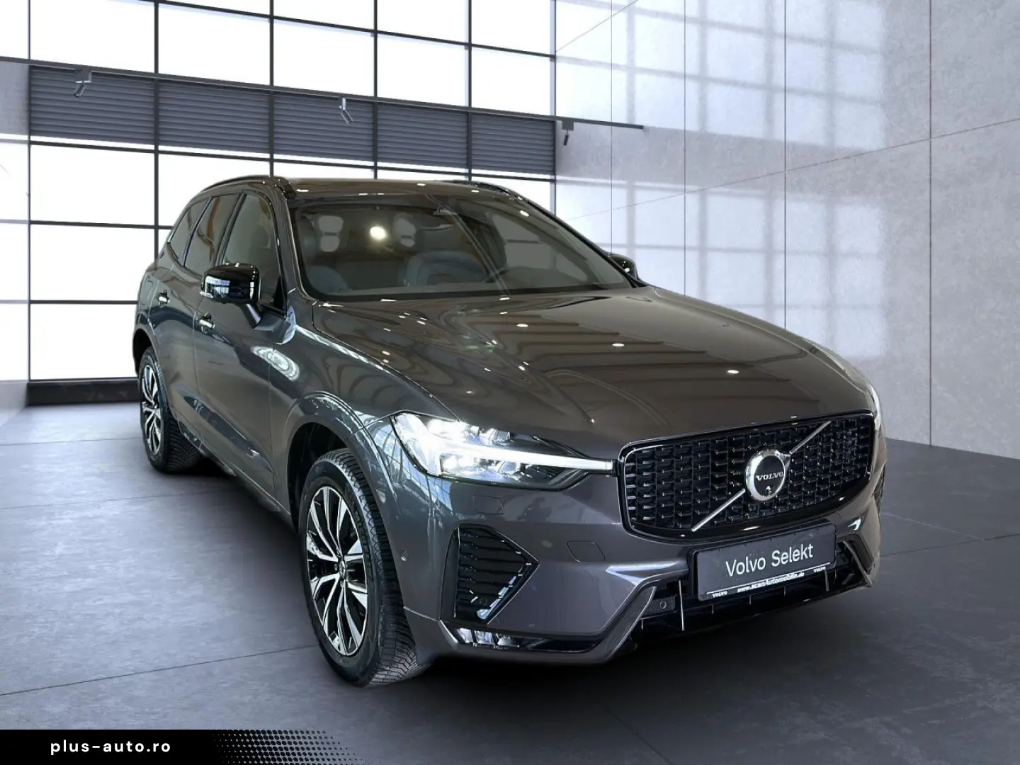 VOLVO XC 60 Plus Dark AWD Navi LED Klima