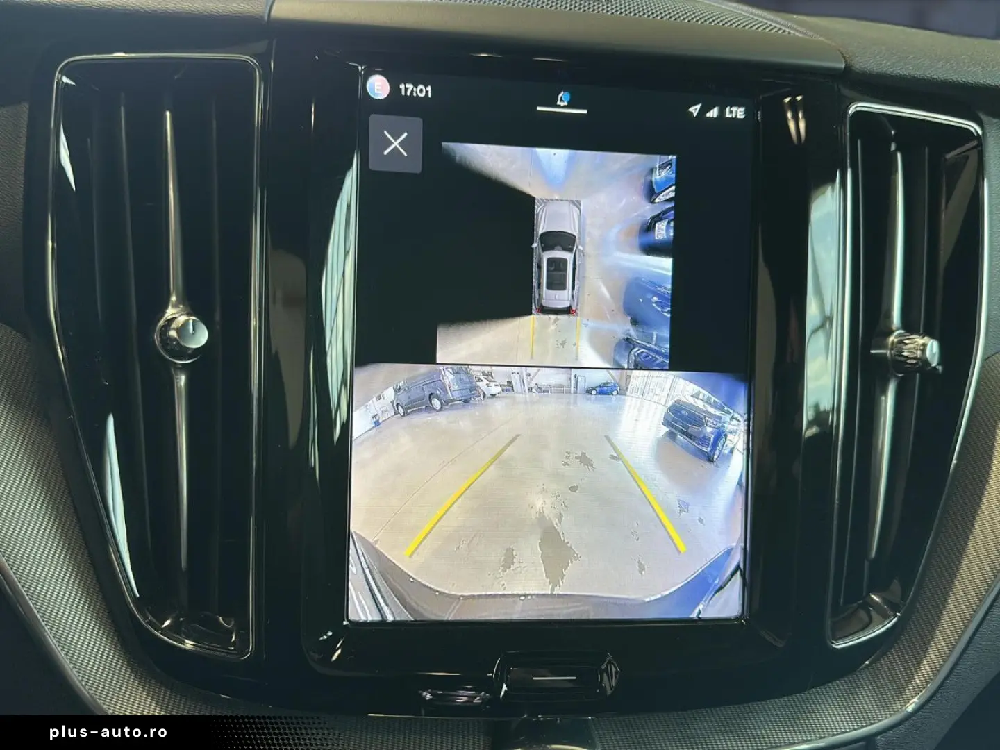 VOLVO XC 60 Plus Dark AWD Navi LED Klima