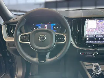VOLVO XC 60 Plus Dark AWD Navi LED Klima