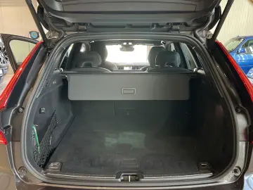 VOLVO XC 60 Plus Dark AWD Navi LED Klima