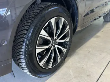 VOLVO XC 60 Plus Dark AWD Navi LED Klima