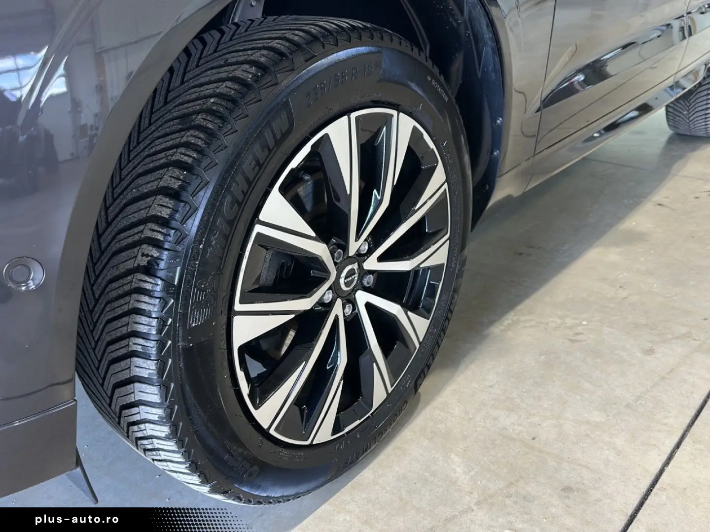 VOLVO XC 60 Plus Dark AWD Navi LED Klima