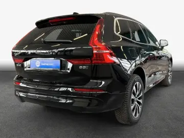 VOLVO XC60 B5 AWD Aut Leder PilotAssist BLIS Voll-LED