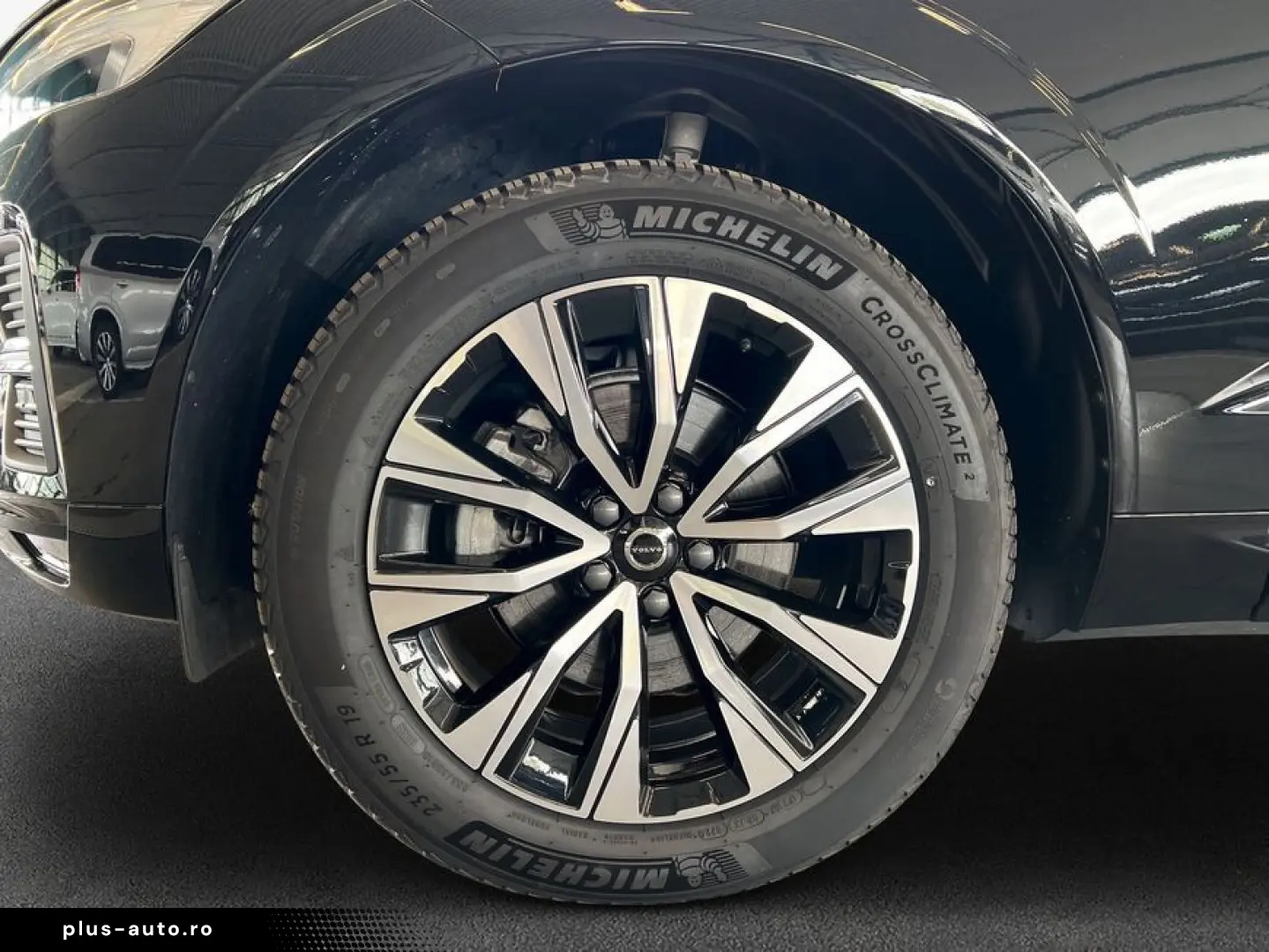 VOLVO XC60 B5 AWD Aut Leder PilotAssist BLIS Voll-LED