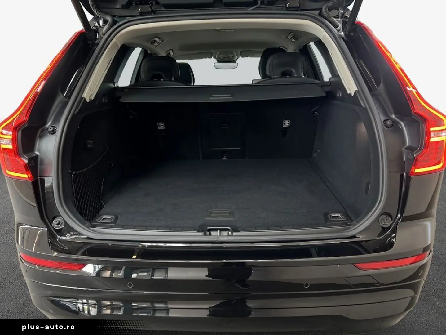 VOLVO XC60 B5 AWD Aut Leder PilotAssist BLIS Voll-LED