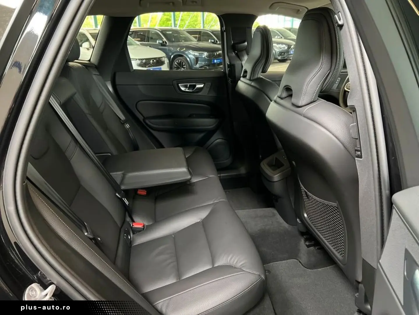 VOLVO XC60 B5 AWD Aut Leder PilotAssist BLIS Voll-LED