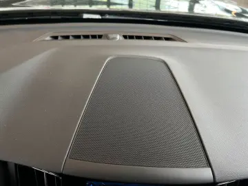 VOLVO XC60 B5 AWD Aut Leder PilotAssist BLIS Voll-LED