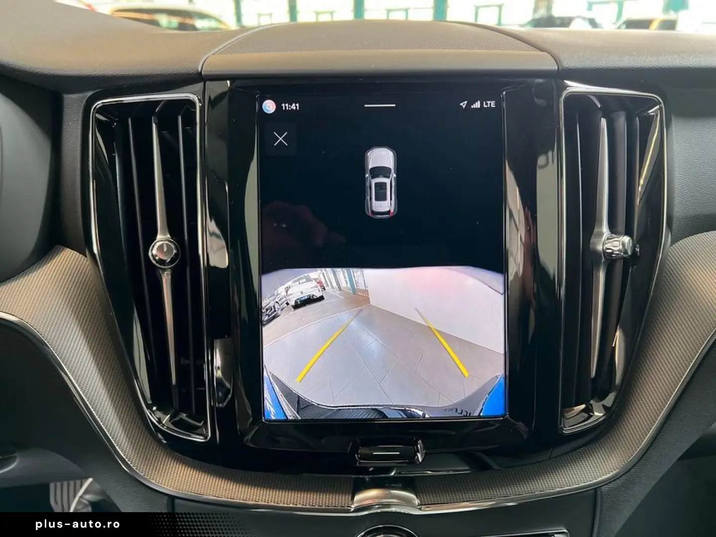 VOLVO XC60 B5 AWD Aut Leder PilotAssist BLIS Voll-LED