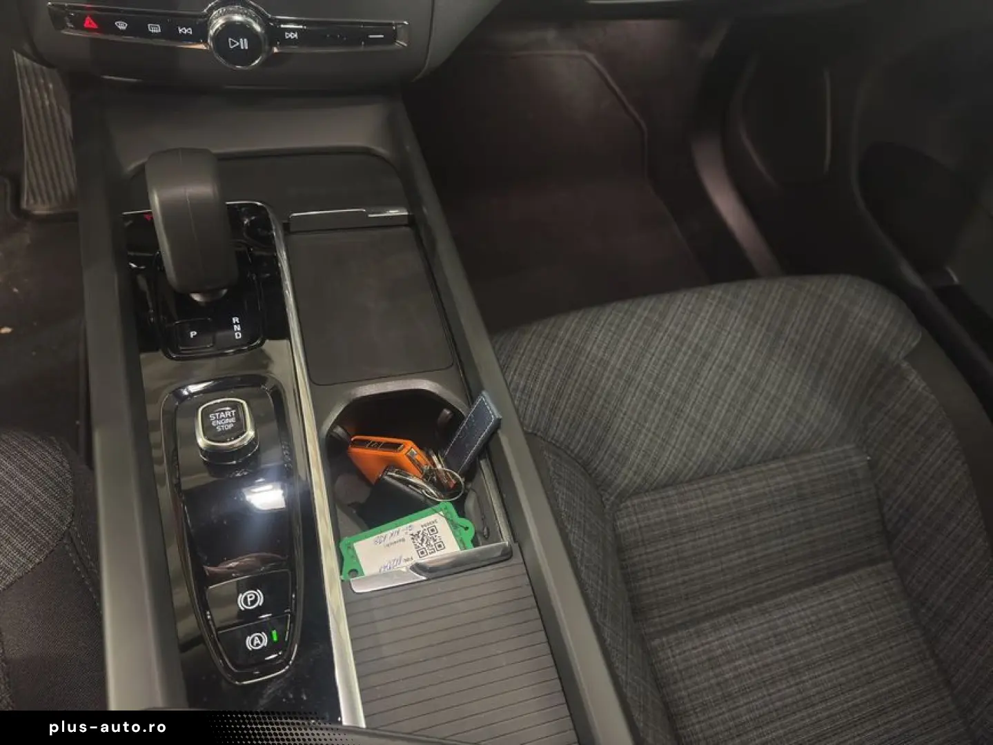 VOLVO XC60 B5 B AWD Core