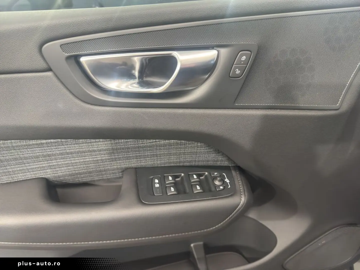 VOLVO XC60 B5 B AWD Core