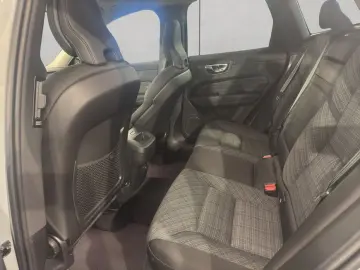 VOLVO XC60 B5 B AWD Core