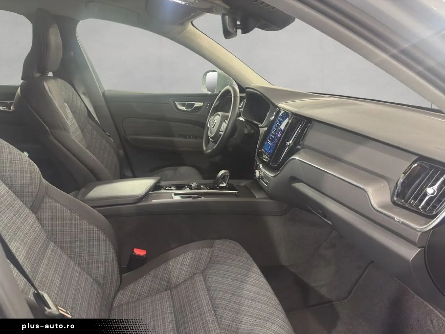 VOLVO XC60 B5 B AWD Core