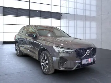 VOLVO XC60 B5 (Benzin) Plus Dark AWD Automatik Navi
