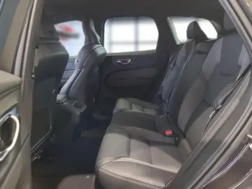 VOLVO XC60 B5 (Benzin) Plus Dark AWD Automatik Navi