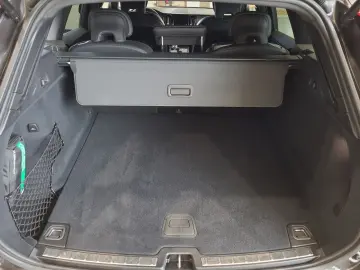 VOLVO XC60 B5 (Benzin) Plus Dark AWD Automatik Navi
