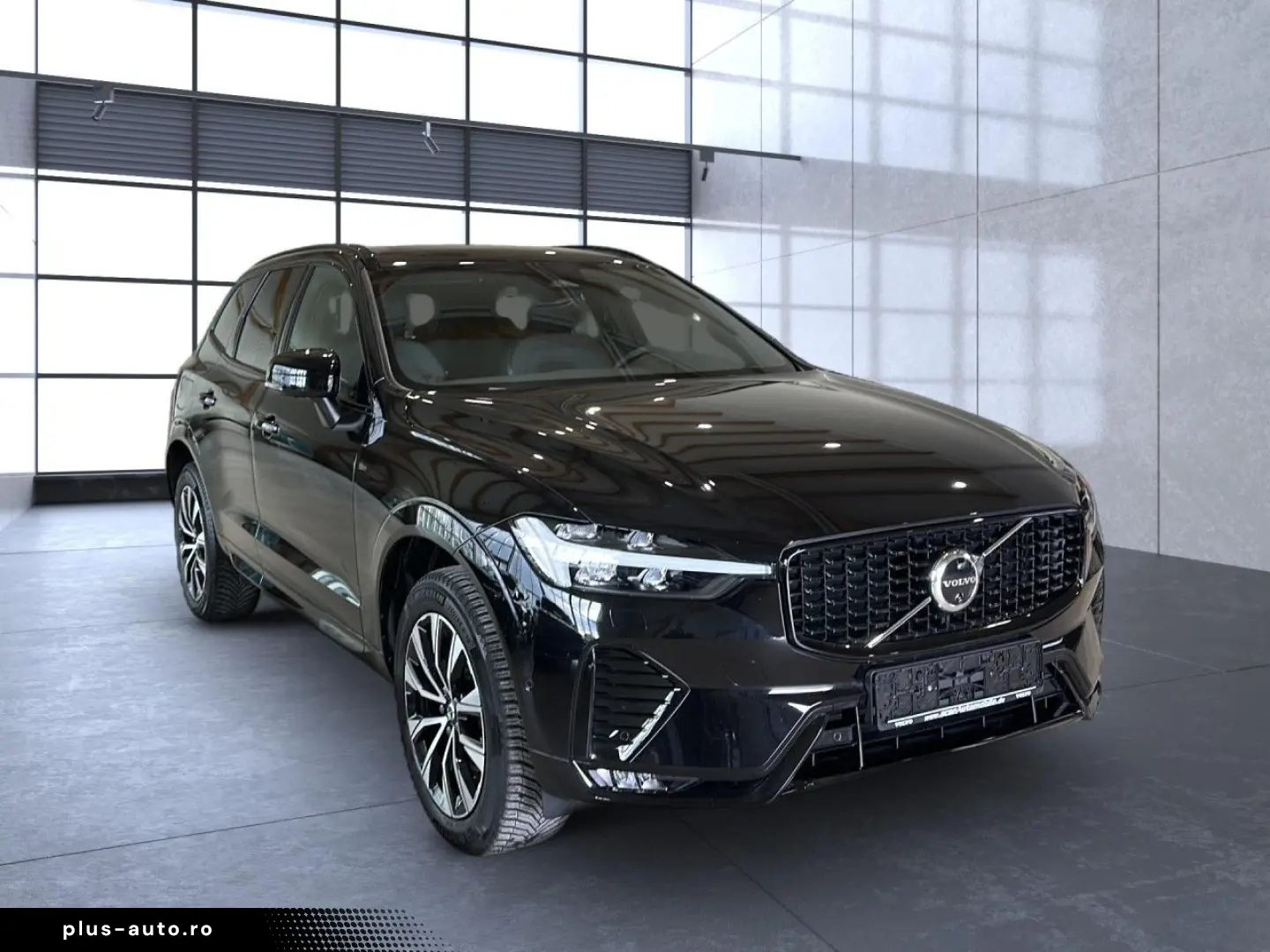 VOLVO XC 60 Plus Dark AWD Bluetooth LED Klima