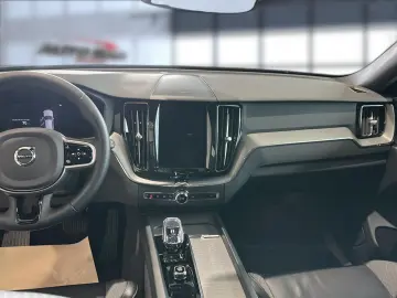 VOLVO XC 60 Plus Dark AWD Bluetooth LED Klima