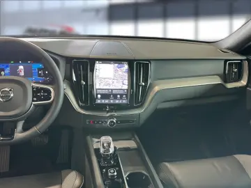 VOLVO XC 60 Plus Dark AWD Bluetooth LED Klima