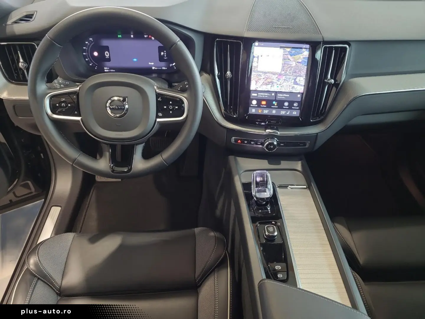 VOLVO XC 60 Plus Dark AWD Bluetooth LED Klima