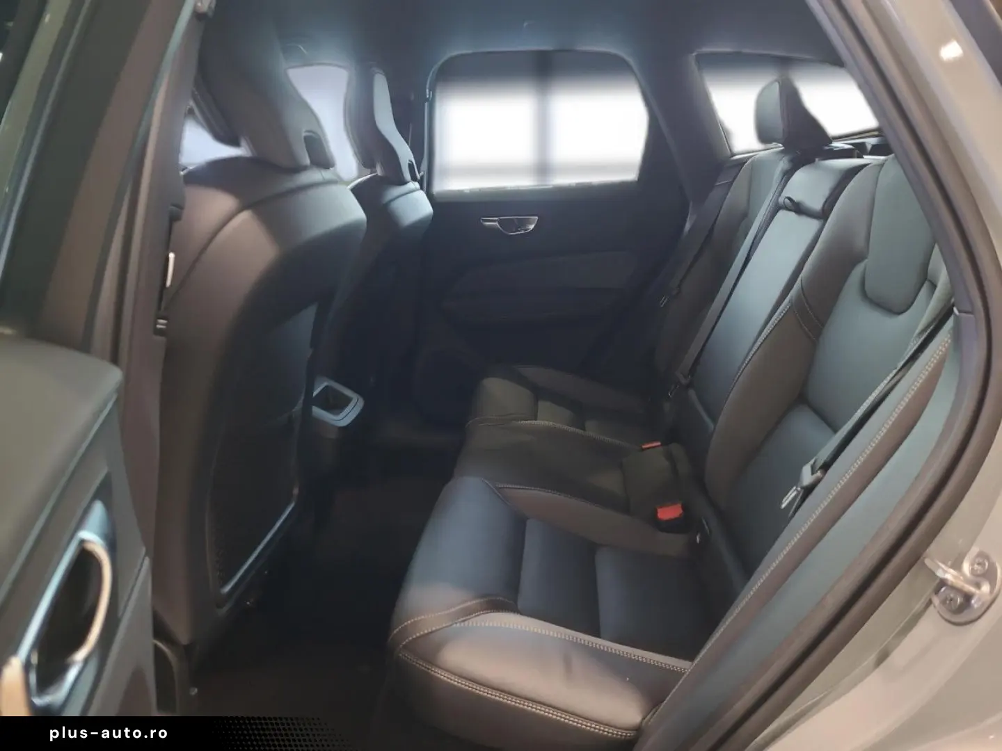 VOLVO XC 60 Plus Dark AWD Bluetooth Navi LED Klima