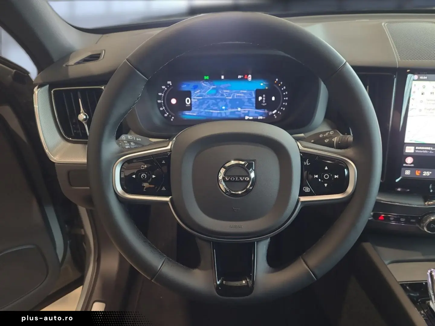 VOLVO XC 60 Plus Dark AWD Bluetooth Navi LED Klima