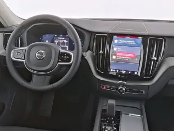 VOLVO XC60 Plus Dark AWD Cockpit Memory