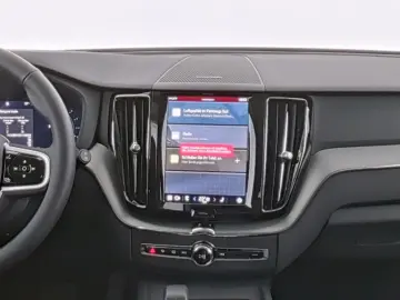 VOLVO XC60 Plus Dark AWD Cockpit Memory