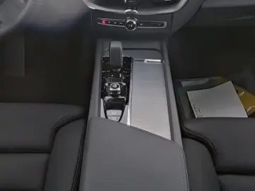 VOLVO XC60 Plus Dark AWD Digitales Cockpit Memory Sitz