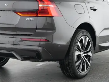 VOLVO XC60 Plus Dark AWD Digitales Cockpit Memory Sitz