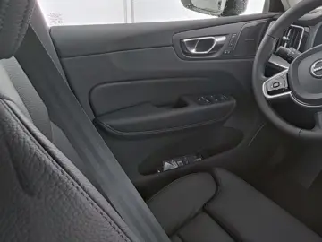 VOLVO XC60 Plus Dark AWD Digitales Cockpit Memory Sitz
