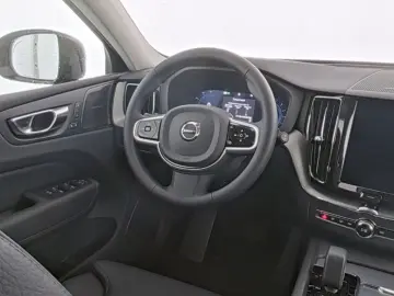 VOLVO XC60 Plus Dark AWD Digitales Cockpit Memory