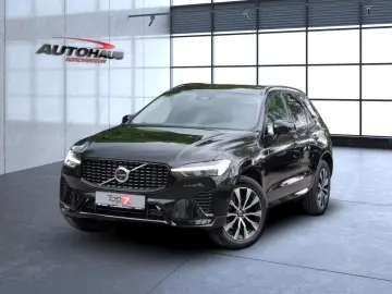 VOLVO XC60 B5 (Benzin) Plus Dark AWD Automatik Navi