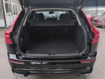 VOLVO XC60 B5 (Benzin) Plus Dark AWD Automatik Navi