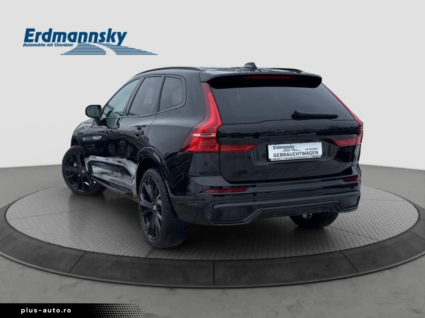VOLVO XC60 B5 Plus Black Edition AWD Pano 360K 21Zoll