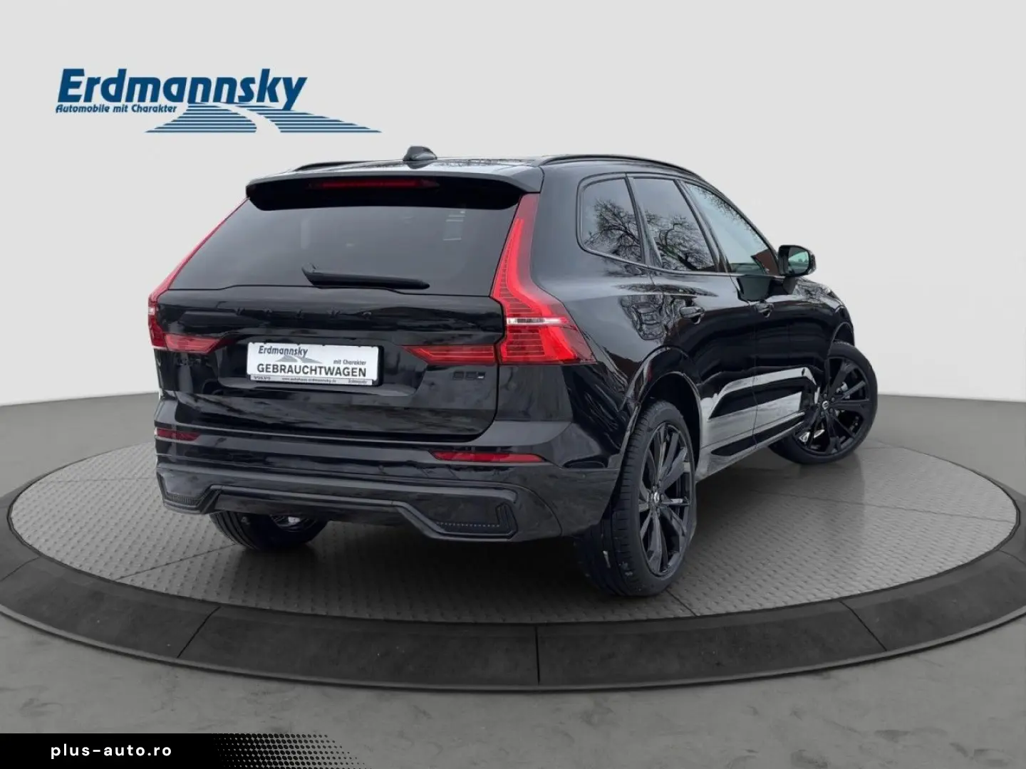 VOLVO XC60 B5 Plus Black Edition AWD Pano 360K 21Zoll