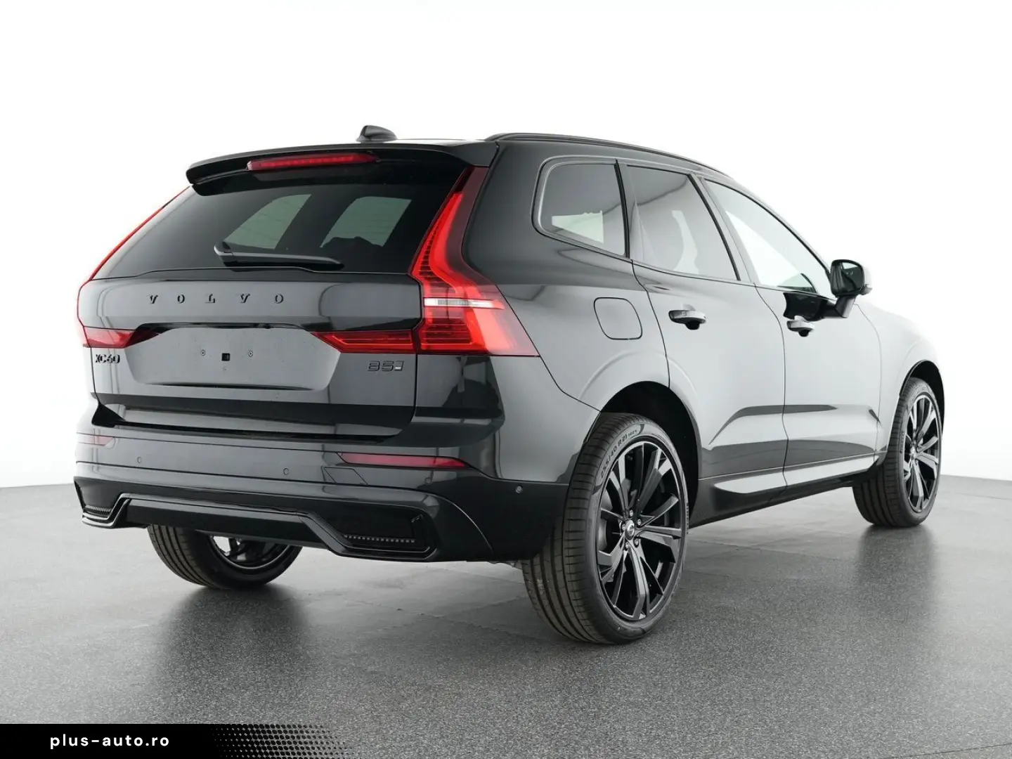 VOLVO XC60 B5 Plus Black Edition PANO HEAD UP LED