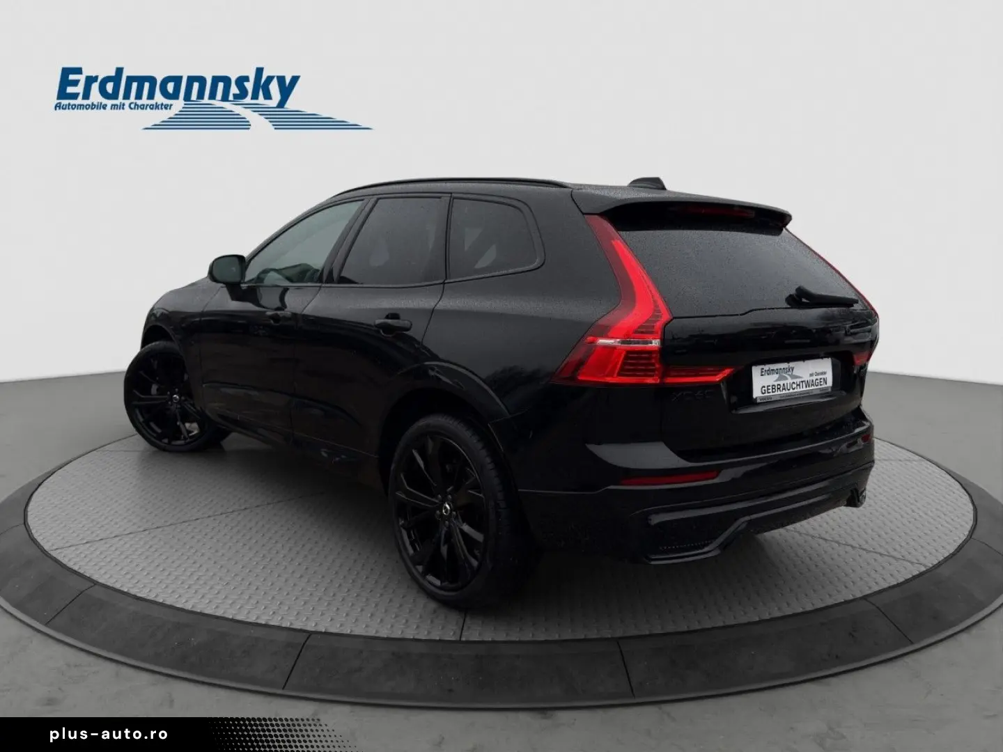 VOLVO XC60 B5 Plus Black Edition AWD Pano 360Kam