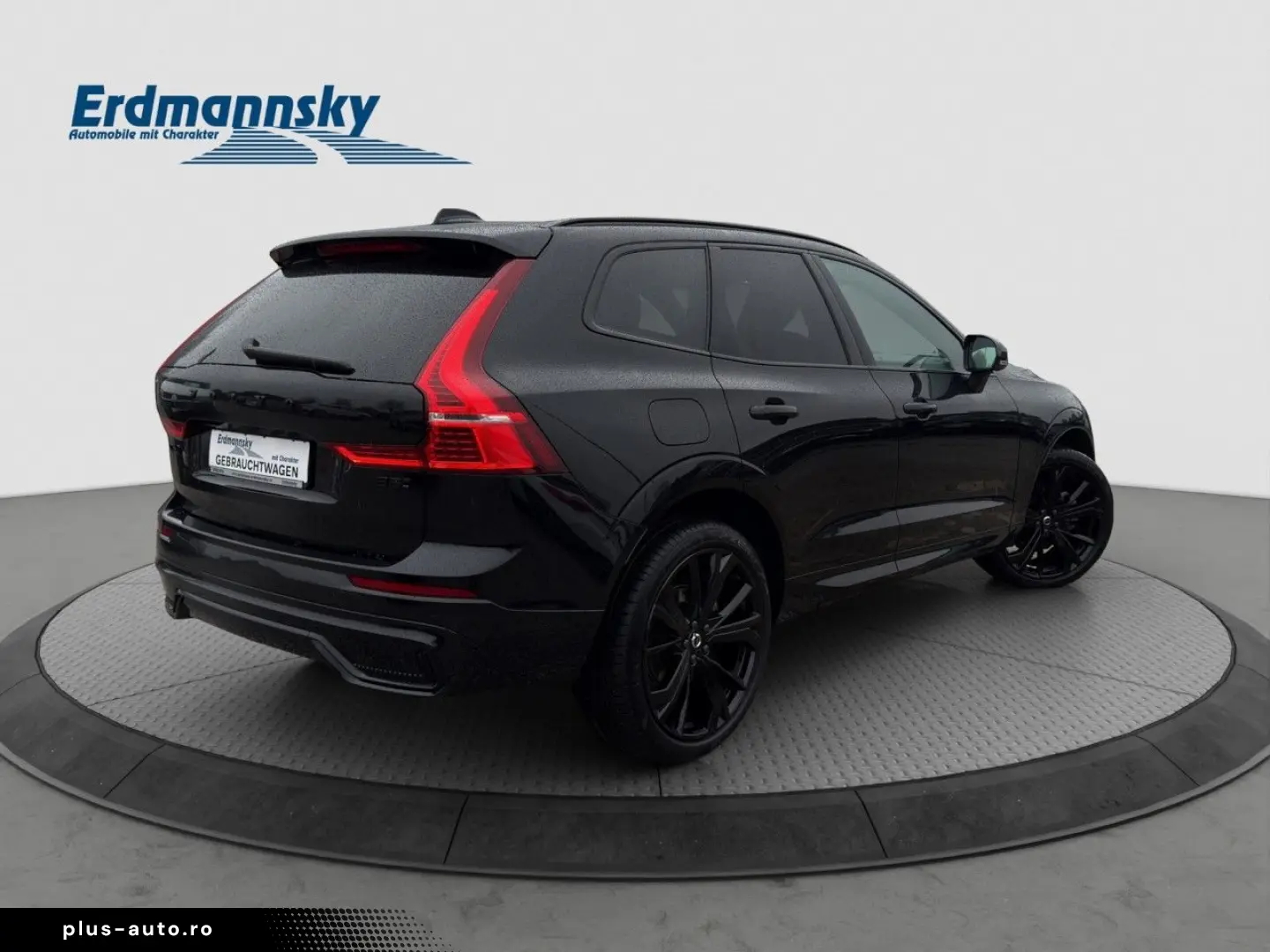 VOLVO XC60 B5 Plus Black Edition AWD Pano 360Kam