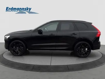 VOLVO XC60 B5 Plus Black Edition AWD Pano 360Kam
