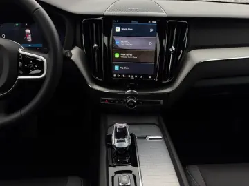 VOLVO XC60 B5 Plus Black Edition AWD Pano 360Kam