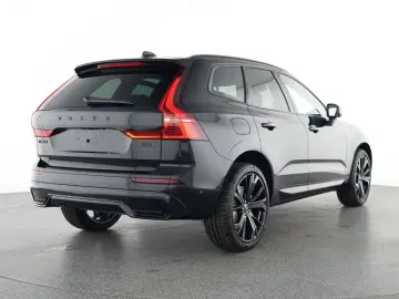 VOLVO XC60 B5 AWD Benzin Black Edition Plus
