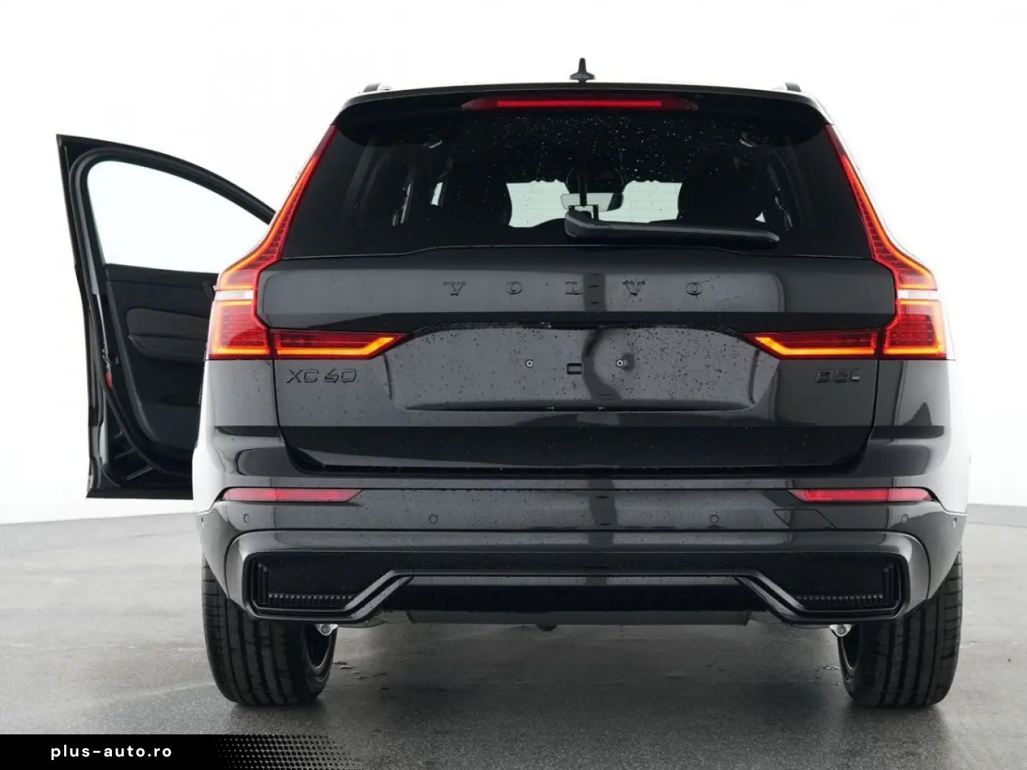 VOLVO XC60 B5 AWD Benzin Black Edition Plus